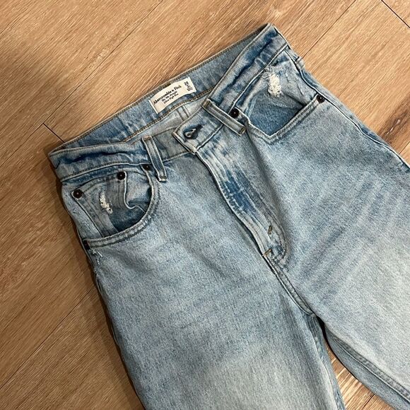 Abercrombie & Fitch • 90s straight ultra high rise jeans - Picture 5 of 7